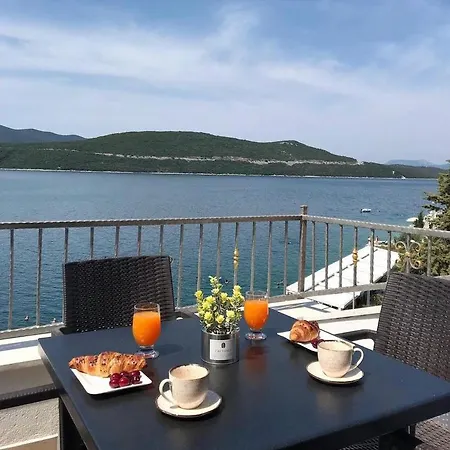 Glavinic Pensión Neum